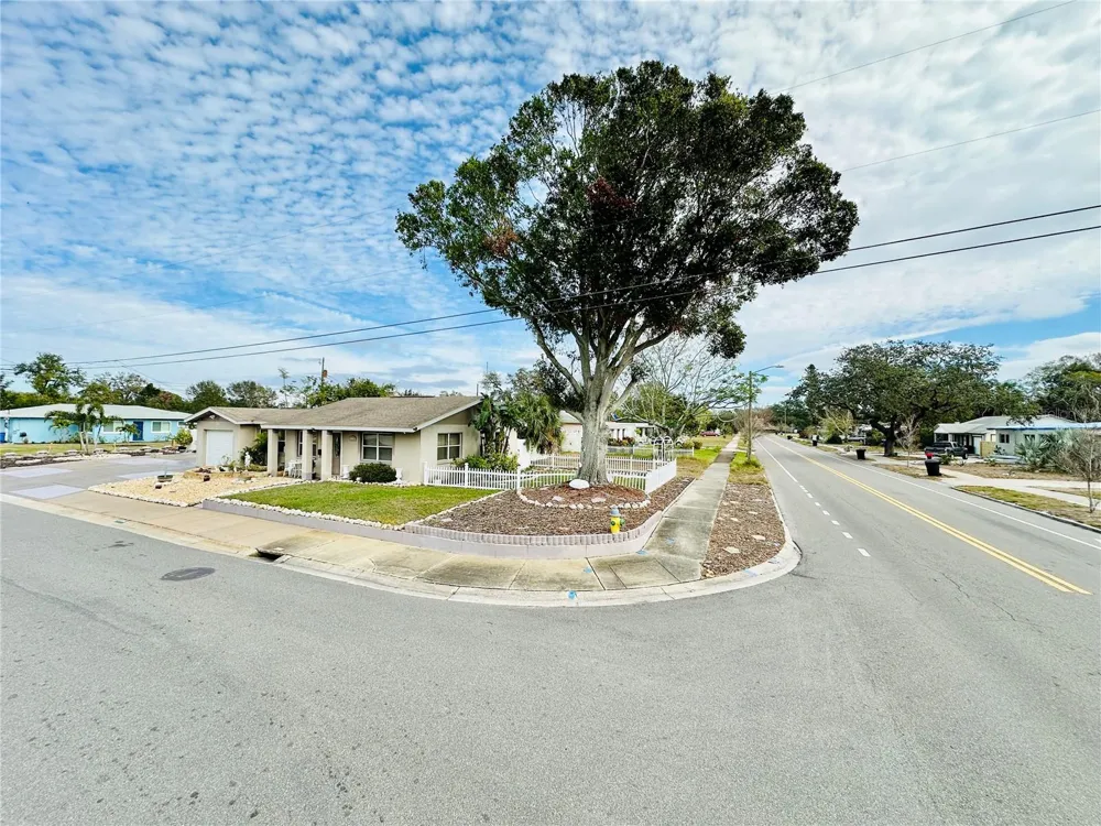 6190 6TH STREET S St Petersburg, FL 33705