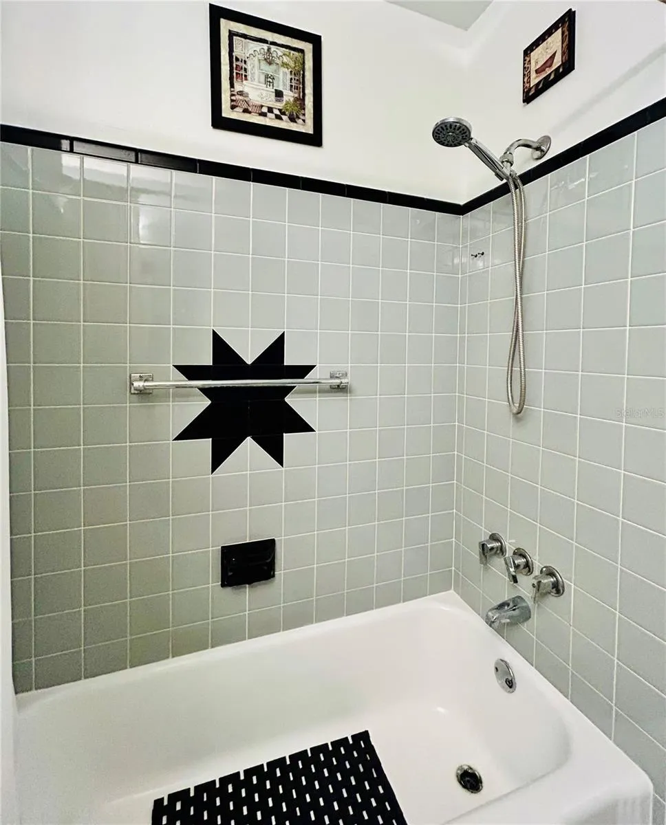 6190 6TH STREET S St Petersburg, FL 33705
