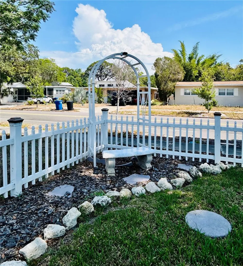6190 6TH STREET S St Petersburg, FL 33705