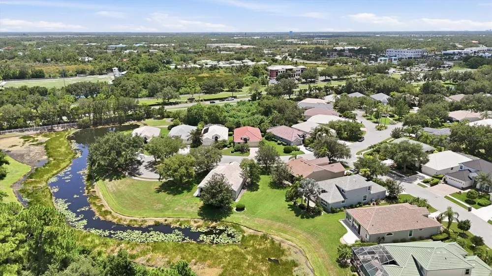 8492 IDLEWOOD COURT Lakewood Ranch, FL 34202