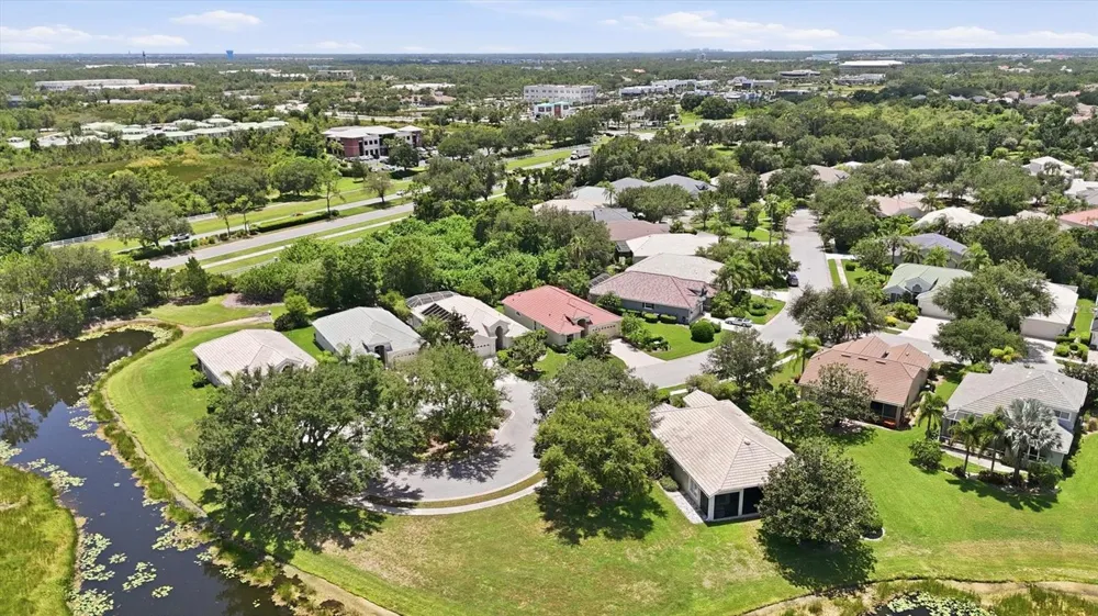 8492 IDLEWOOD COURT Lakewood Ranch, FL 34202