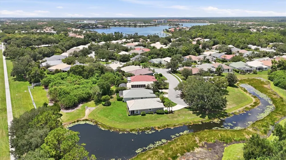 8492 IDLEWOOD COURT Lakewood Ranch, FL 34202