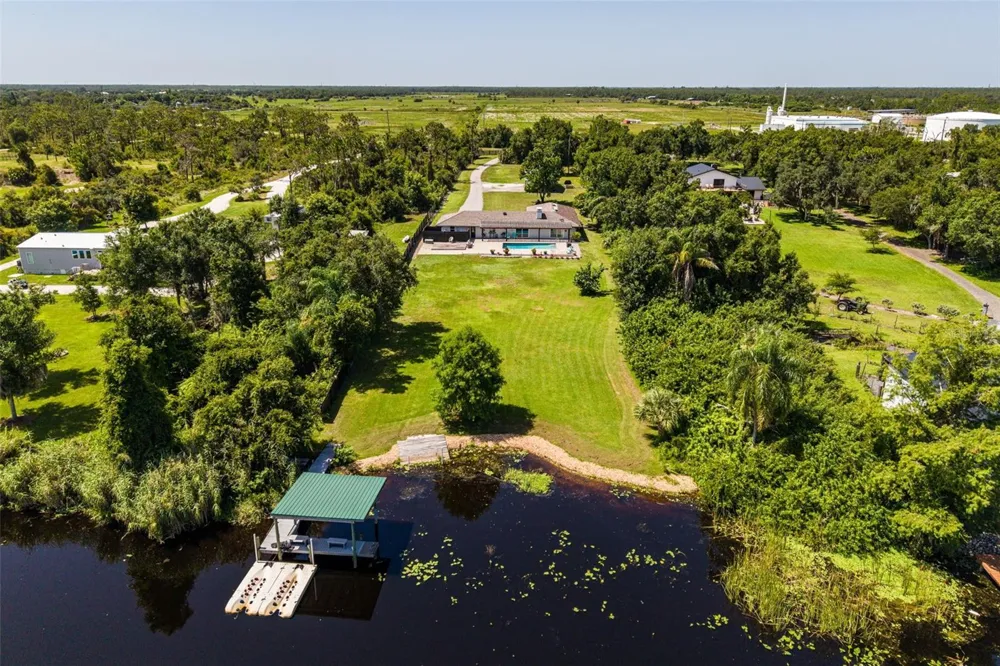 37951 WASHINGTON LOOP ROAD Punta Gorda, FL 33982