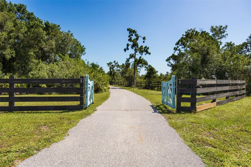 37951 WASHINGTON LOOP ROAD Punta Gorda, FL 33982