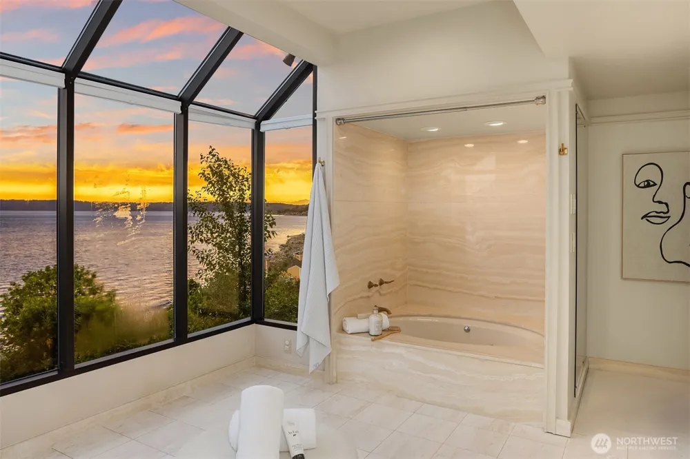 17825 Normandy Terrace SW Normandy Park, WA 98166