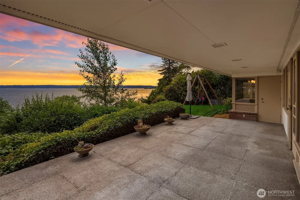 17825 Normandy Terrace SW Normandy Park, WA 98166