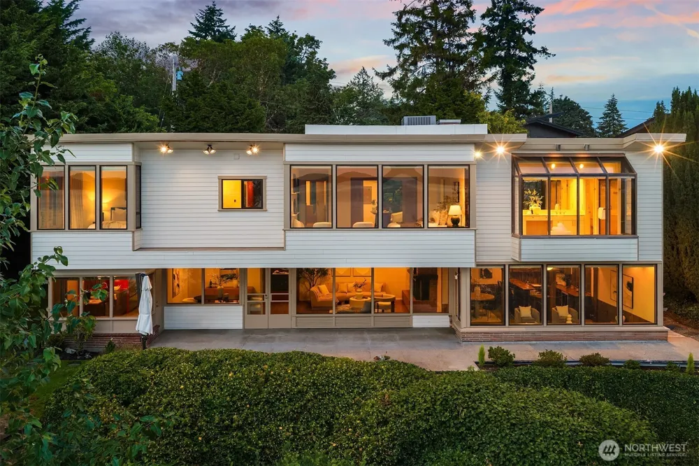 17825 Normandy Terrace SW Normandy Park, WA 98166