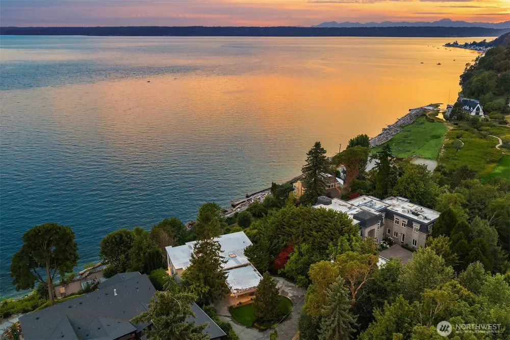 17825 Normandy Terrace SW Normandy Park, WA 98166