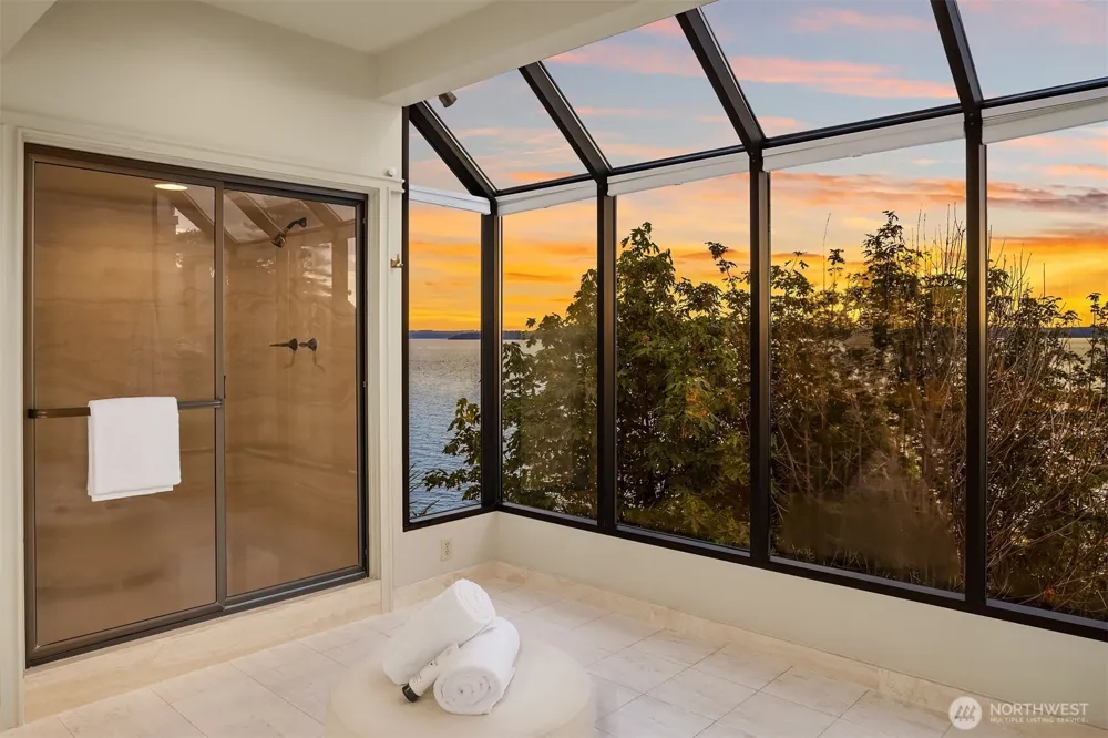 17825 Normandy Terrace SW Normandy Park, WA 98166