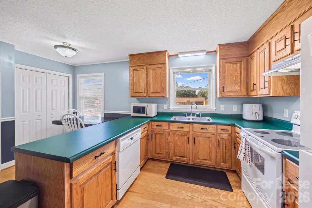 324 Bright Avenue Bessemer City, NC 28016