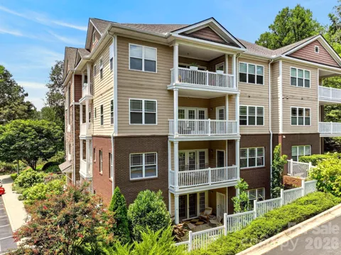 40 Hyannis Drive #202