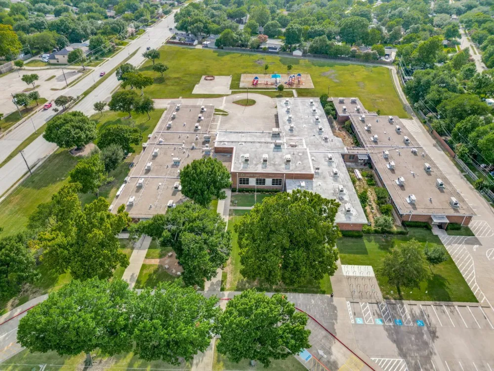 600 Ridgedale Drive Richardson, TX 75080