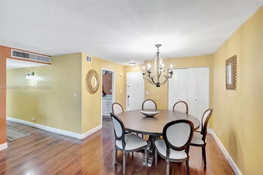 10101 E Bay Harbor Dr #502 Bay Harbor Islands, FL 33154
