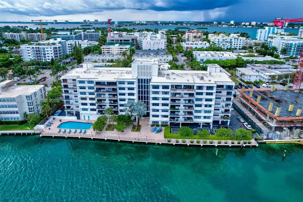 10101 E Bay Harbor Dr #502 Bay Harbor Islands, FL 33154