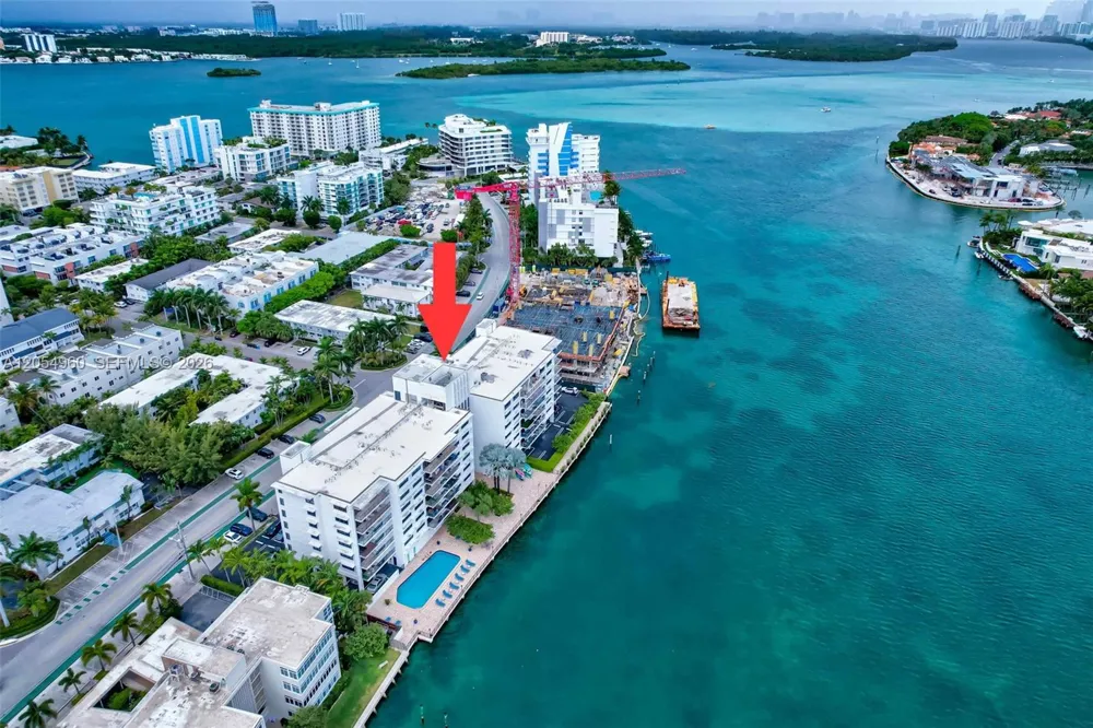 10101 E Bay Harbor Dr #502 Bay Harbor Islands, FL 33154