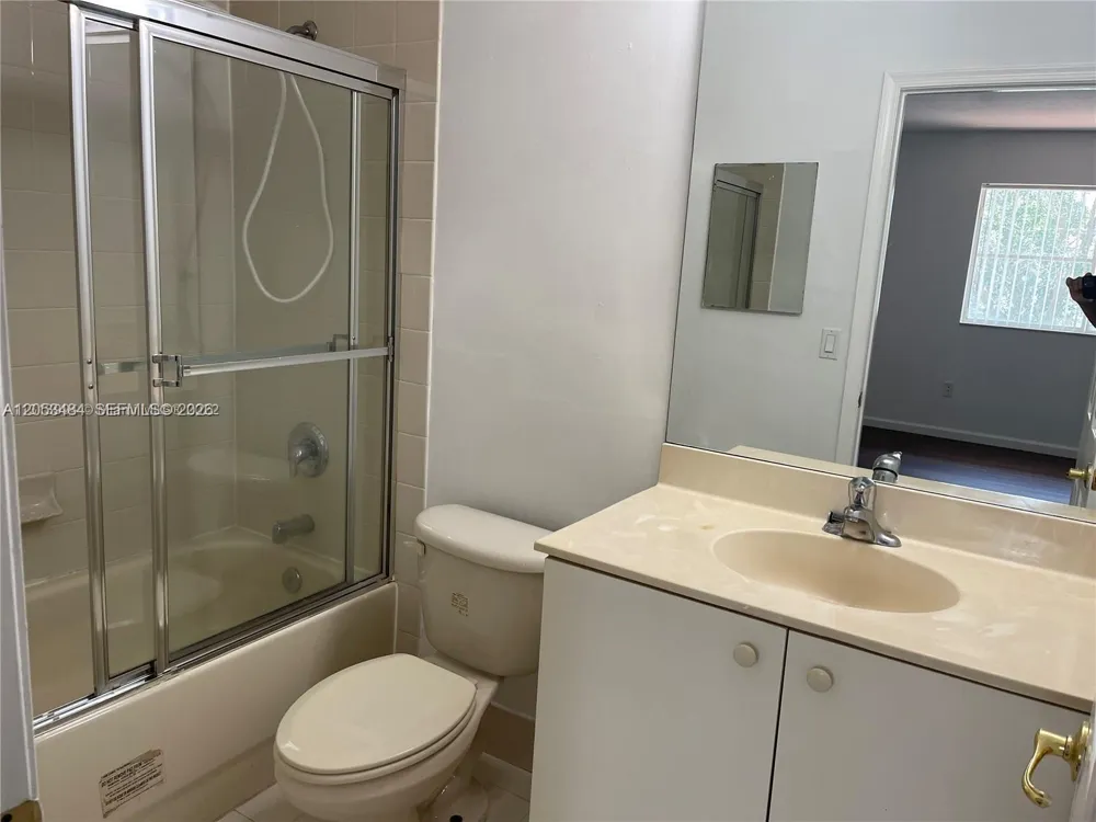 2833 SW 82nd Ave #104 Miramar, FL 33025