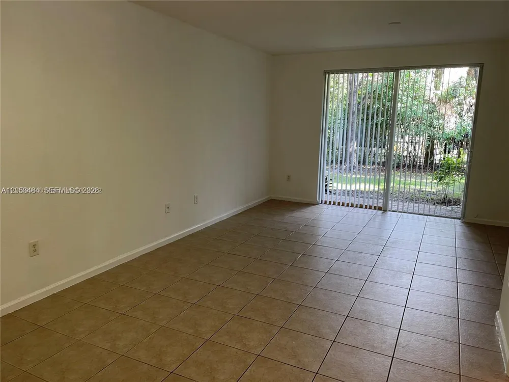 2833 SW 82nd Ave #104 Miramar, FL 33025
