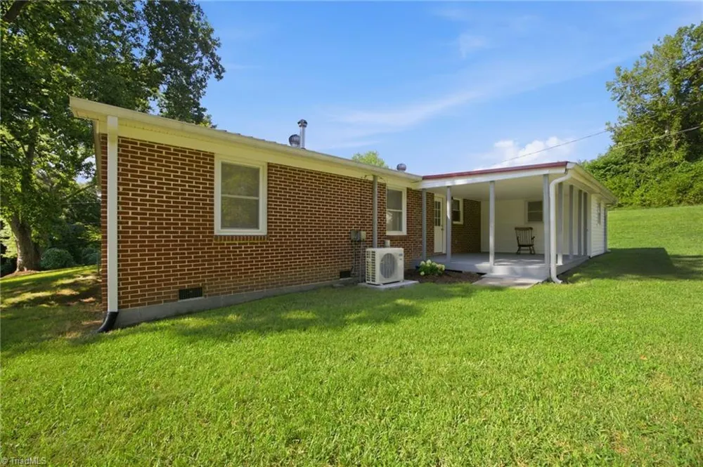 3123 Castle Avenue Hickory, NC 28601