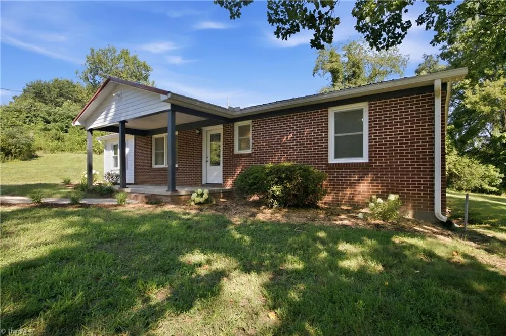 3123 Castle Avenue Hickory, NC 28601