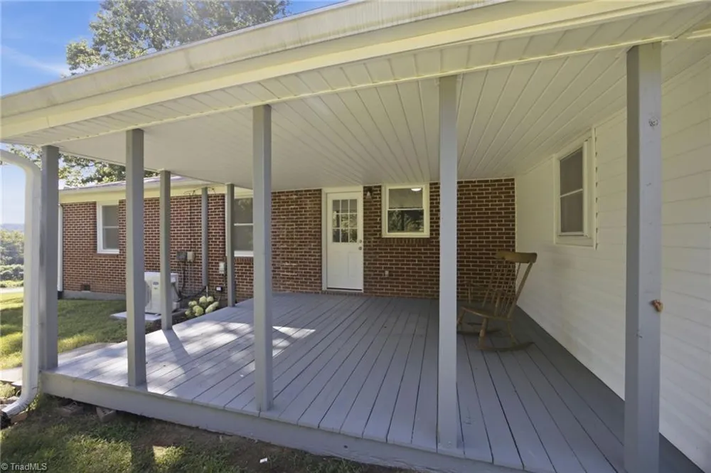 3123 Castle Avenue Hickory, NC 28601