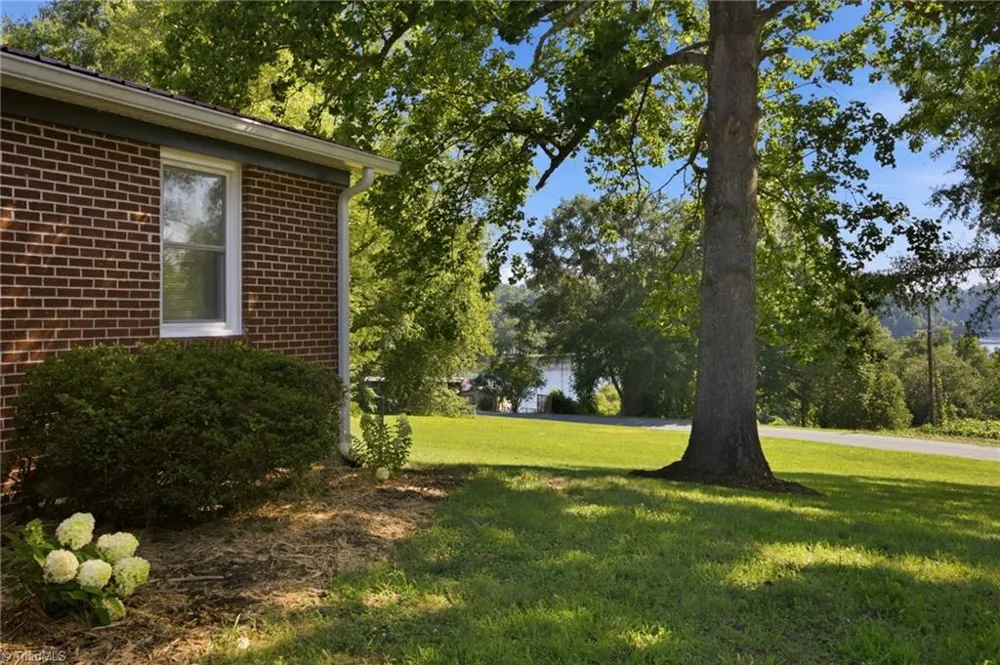 3123 Castle Avenue Hickory, NC 28601