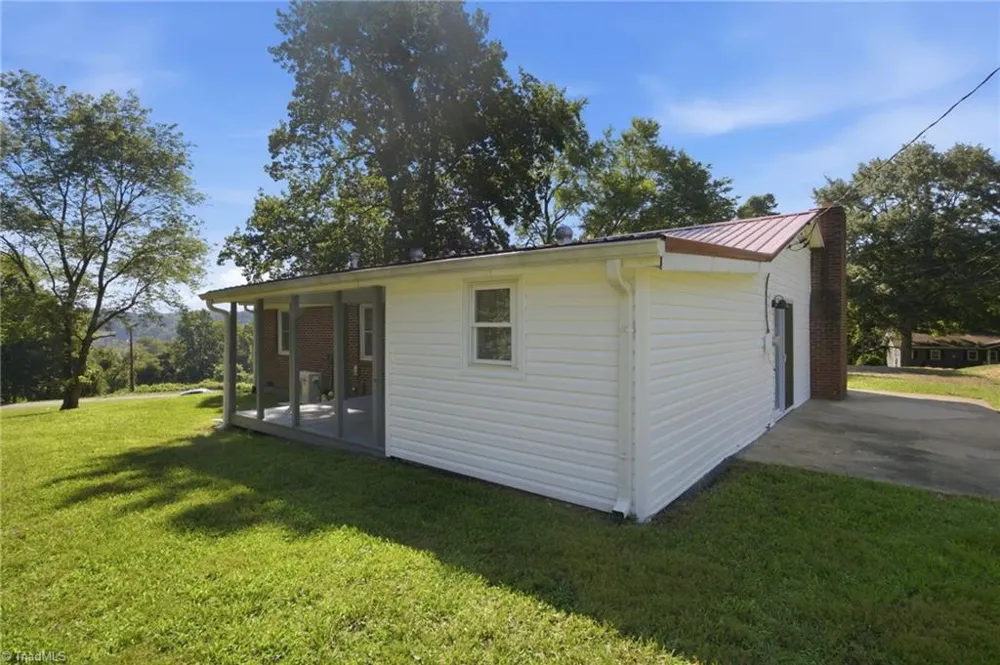 3123 Castle Avenue Hickory, NC 28601