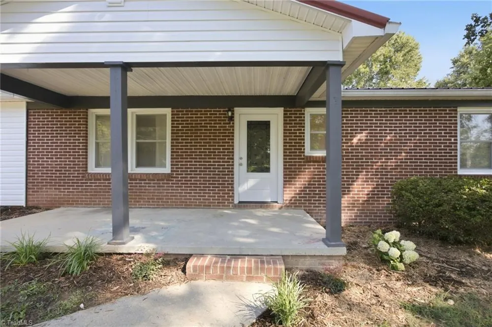 3123 Castle Avenue Hickory, NC 28601