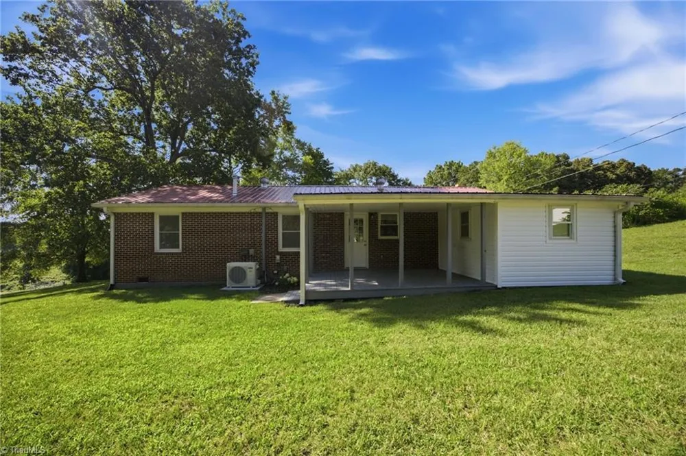 3123 Castle Avenue Hickory, NC 28601