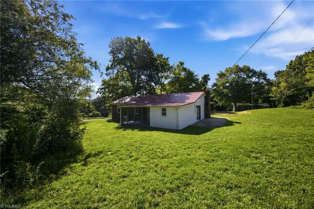 3123 Castle Avenue Hickory, NC 28601
