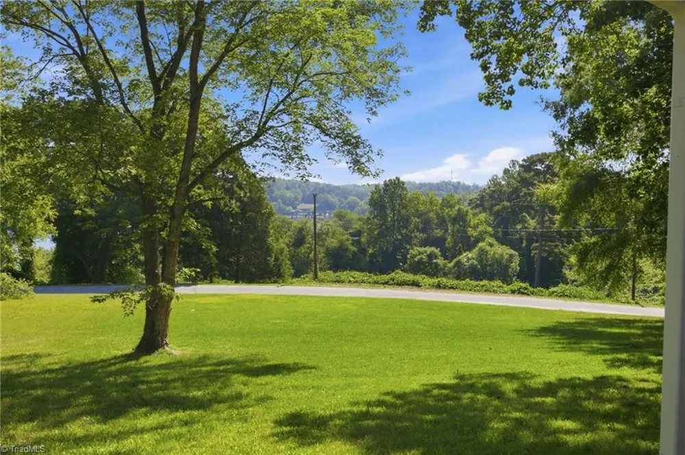 3123 Castle Avenue Hickory, NC 28601