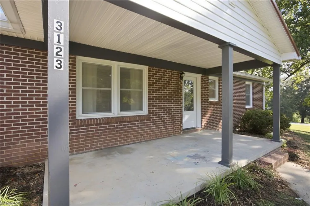 3123 Castle Avenue Hickory, NC 28601