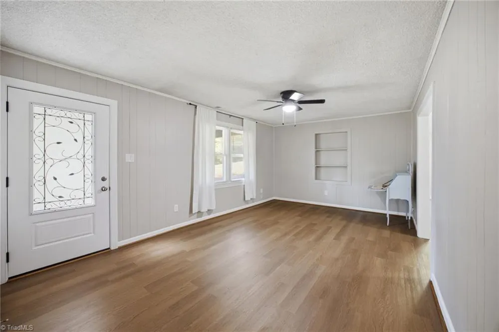 3123 Castle Avenue Hickory, NC 28601