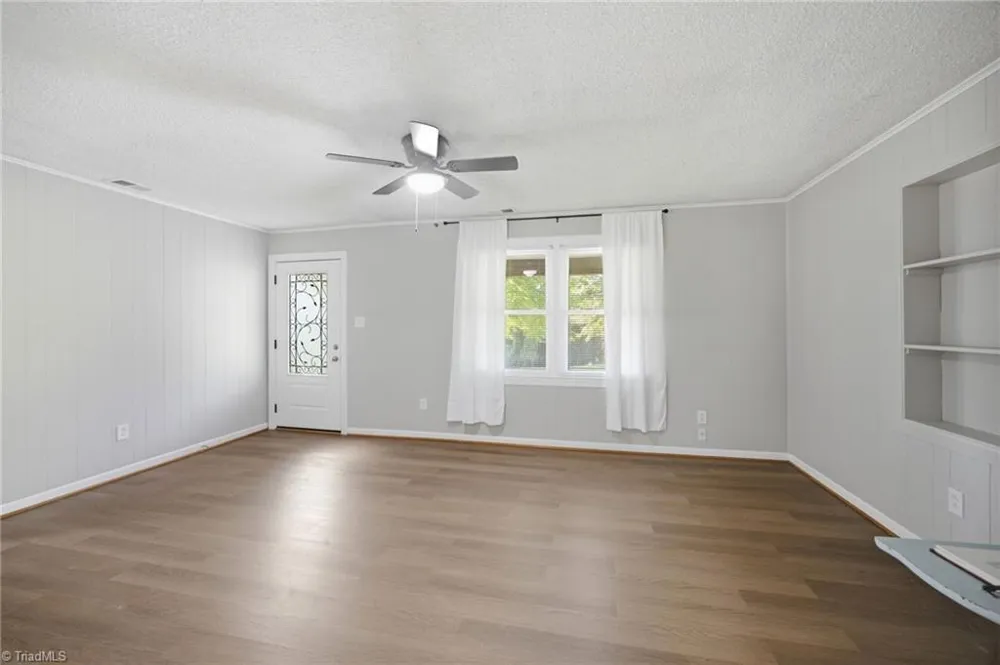 3123 Castle Avenue Hickory, NC 28601