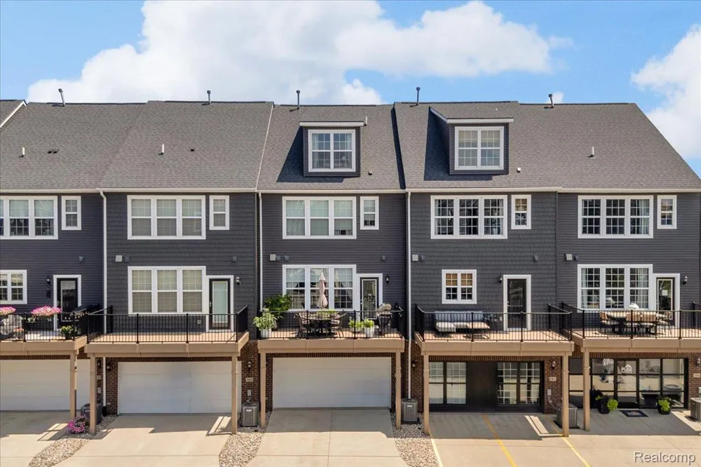 174 S Mill Street Plymouth City, MI 48170
