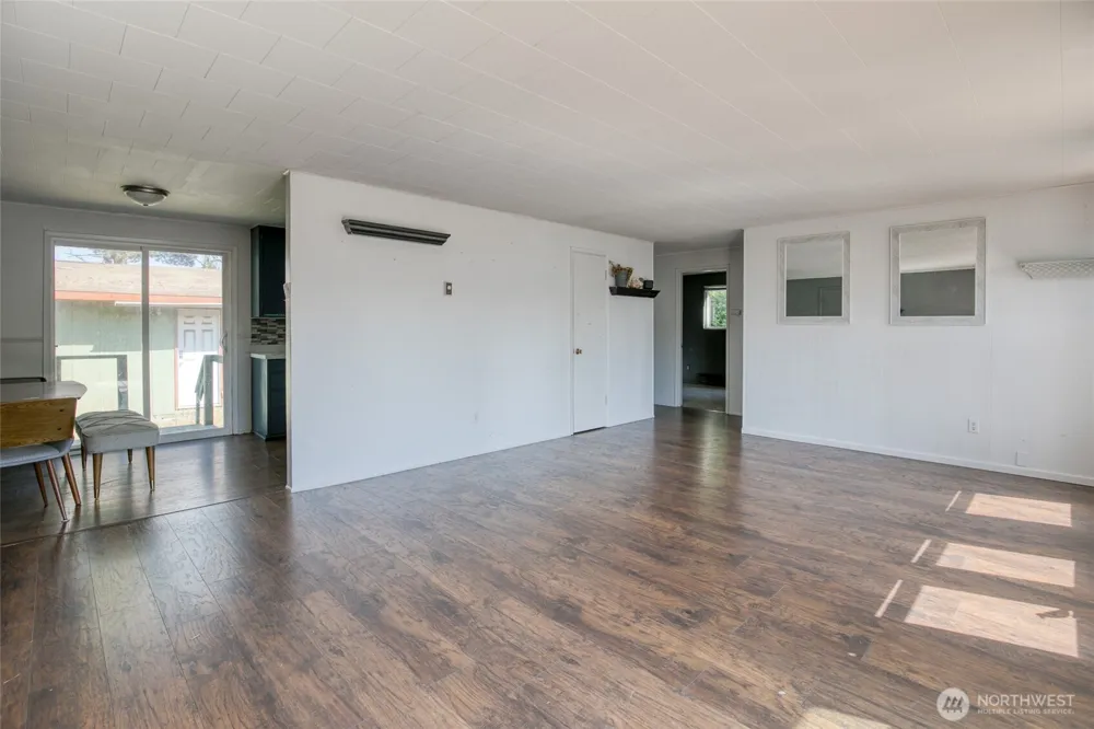516 Sand Dune Avenue SW Ocean Shores, WA 98569