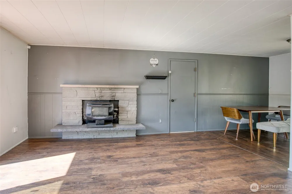 516 Sand Dune Avenue SW Ocean Shores, WA 98569