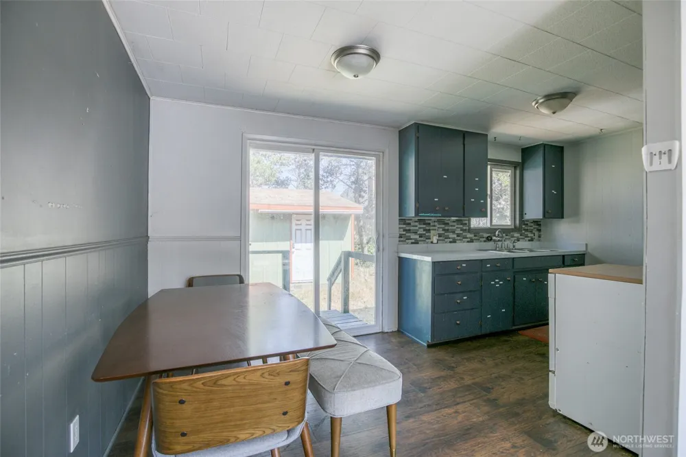 516 Sand Dune Avenue SW Ocean Shores, WA 98569
