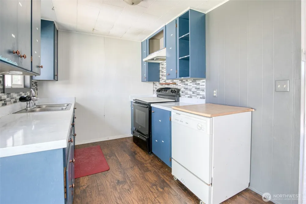 516 Sand Dune Avenue SW Ocean Shores, WA 98569
