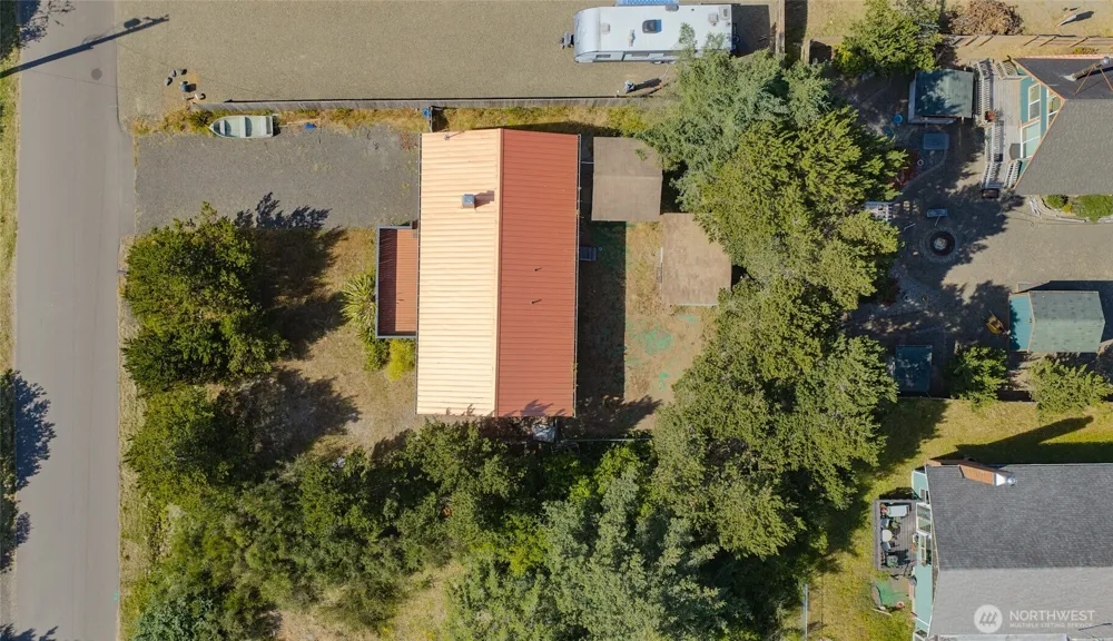 516 Sand Dune Avenue SW Ocean Shores, WA 98569