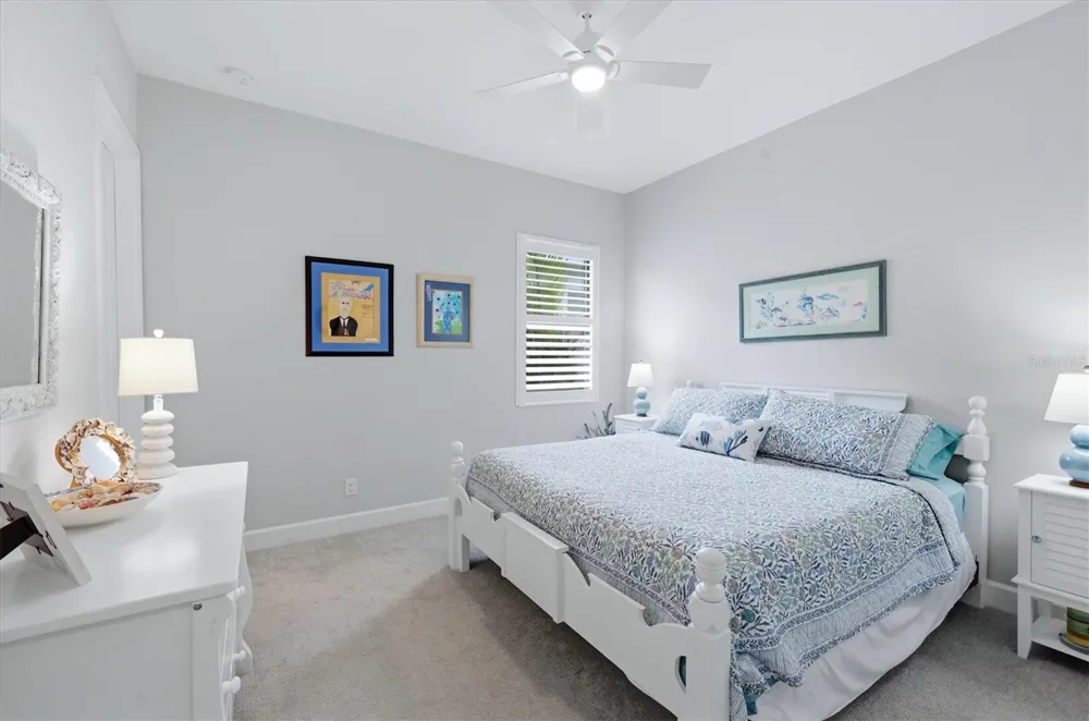 7712 SANDHILL LAKE DRIVE Sarasota, FL 34241