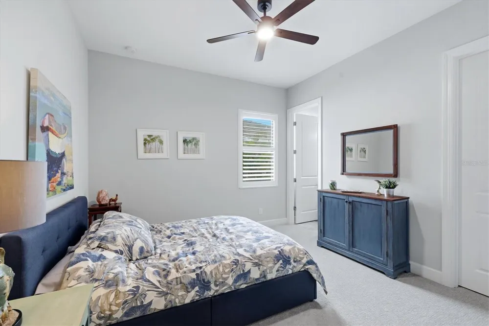7712 SANDHILL LAKE DRIVE Sarasota, FL 34241