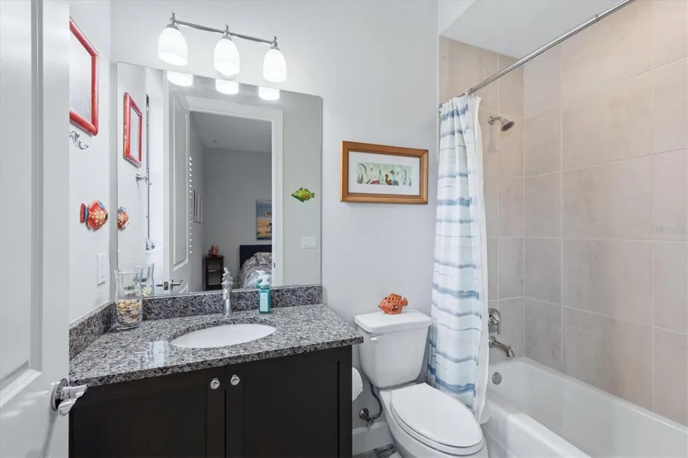 7712 SANDHILL LAKE DRIVE Sarasota, FL 34241