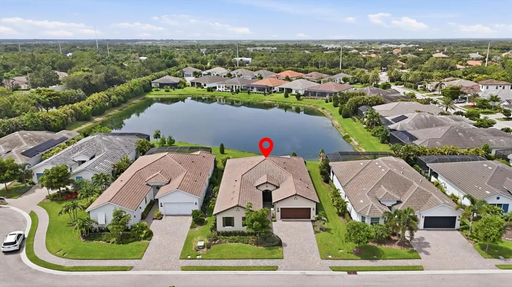 7712 SANDHILL LAKE DRIVE Sarasota, FL 34241