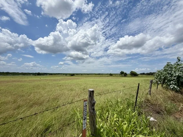 State Highway 80 Highway Leesville, TX 78122
