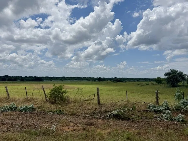 State Highway 80 Highway Leesville, TX 78122