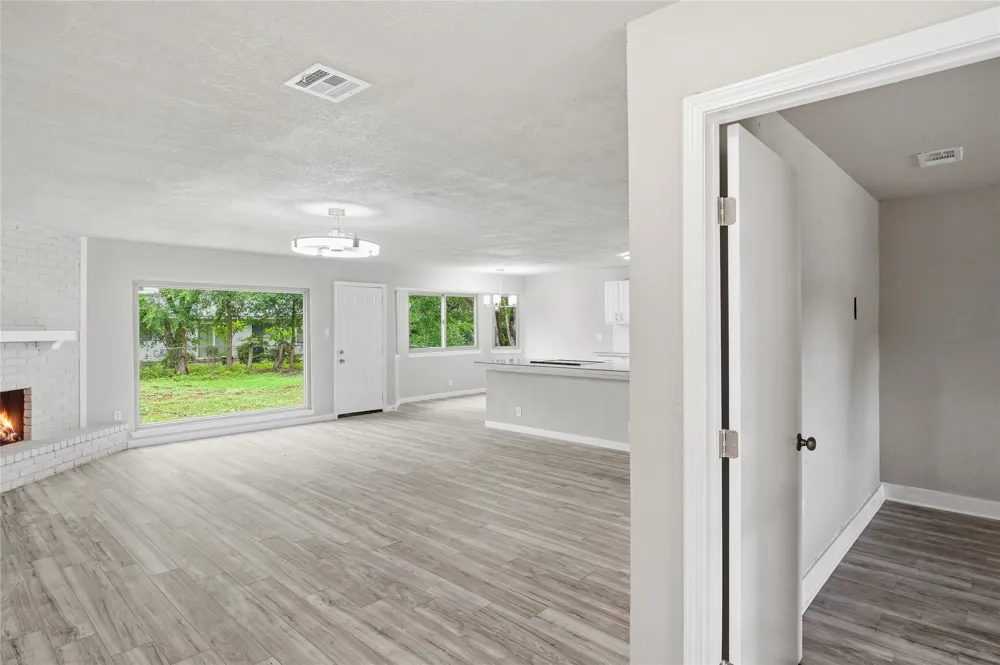 5342 Binz Engleman Road San Antonio, TX 78219