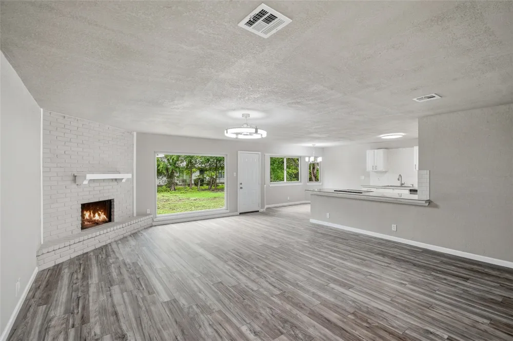 5342 Binz Engleman Road San Antonio, TX 78219