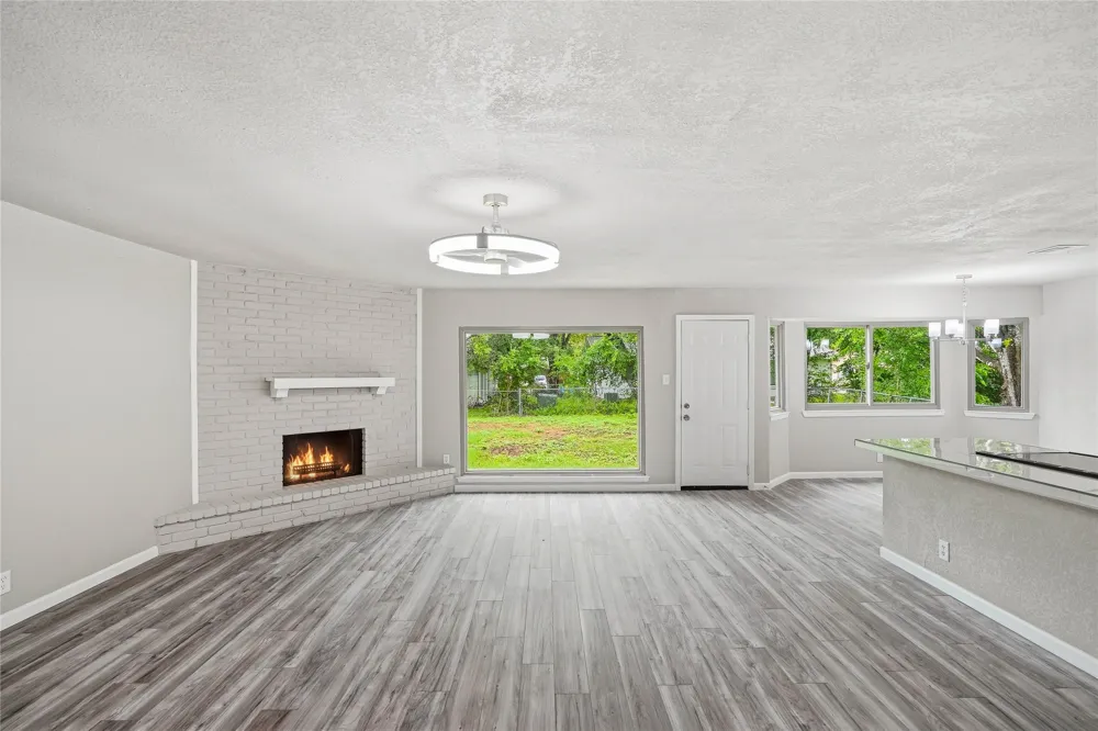 5342 Binz Engleman Road San Antonio, TX 78219