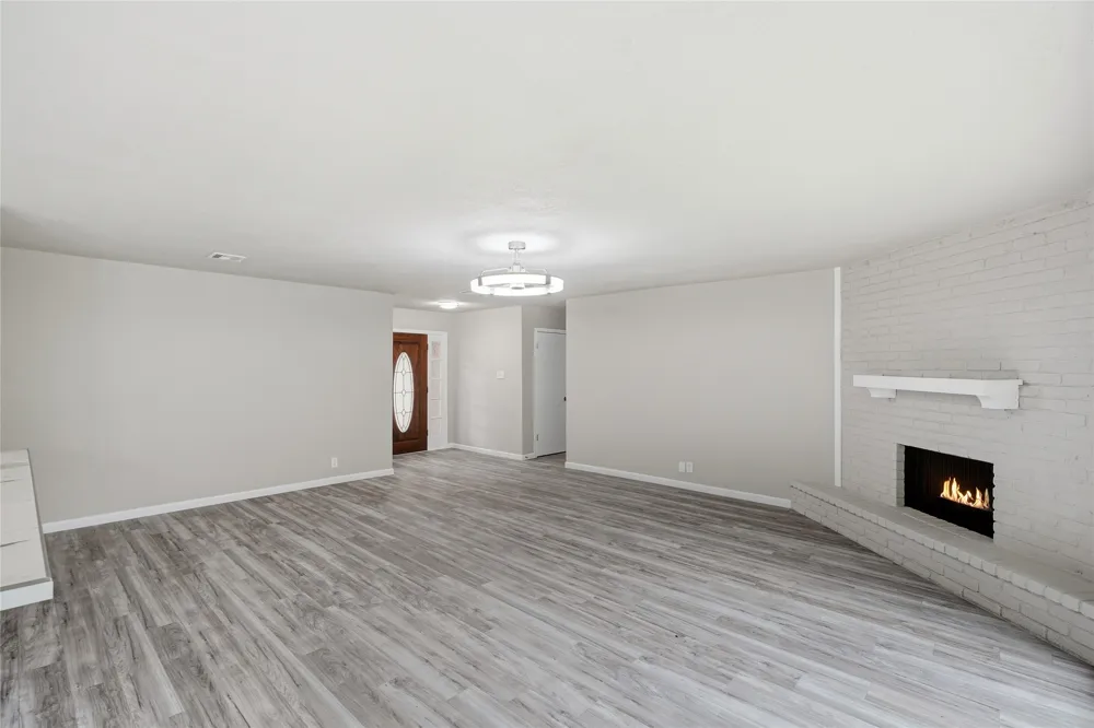 5342 Binz Engleman Road San Antonio, TX 78219