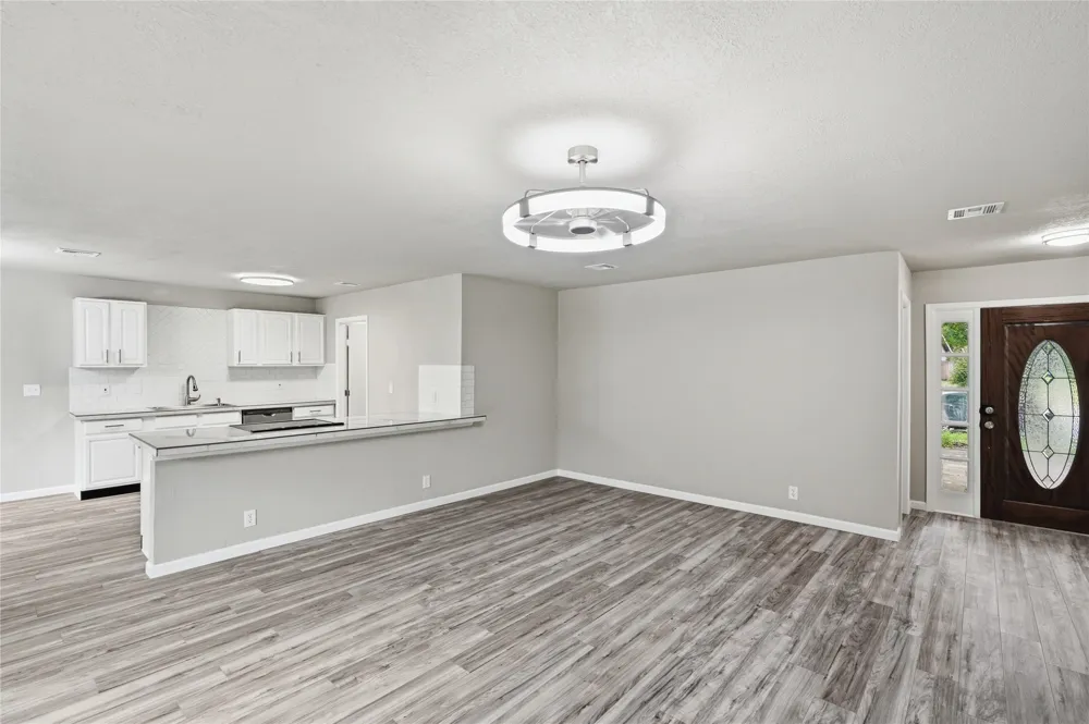 5342 Binz Engleman Road San Antonio, TX 78219